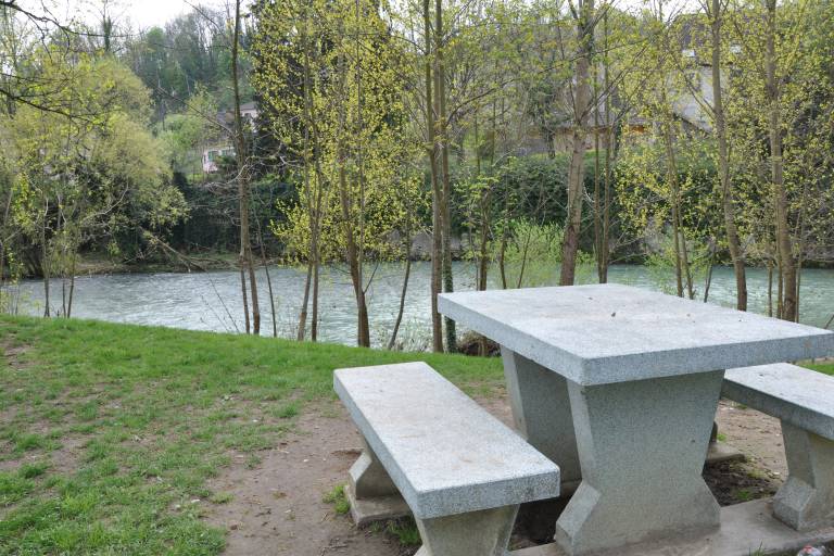 Aire de pique-nique, Pont de Beauvoisin image1