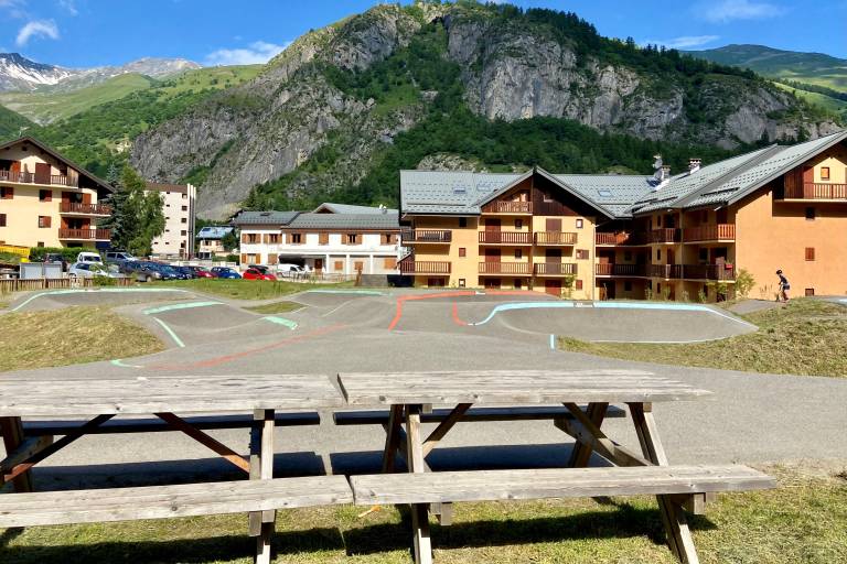 Aire de pique-nique du pumptrack de Valloire image1