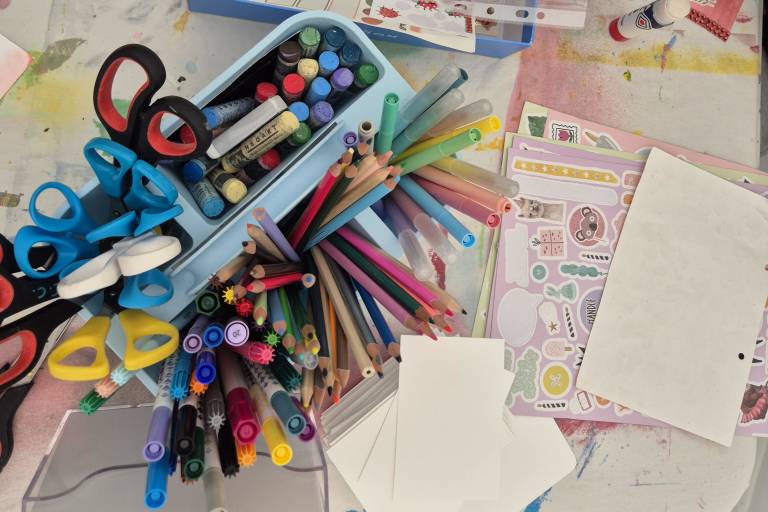 Atelier artistique - imagine ta porte du Prieuré image1