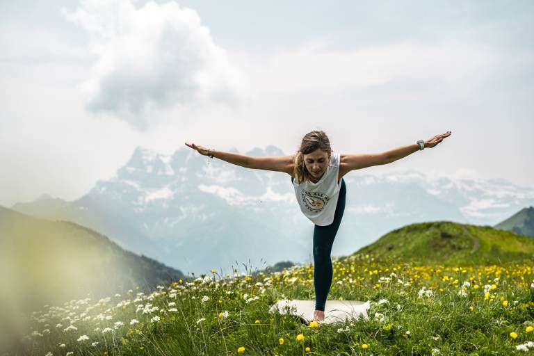 Randonnée pédestre encadrée avec Martine et Audrey : spéciale yoga image1
