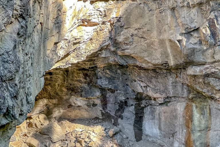 Falaise d'escalade du Parc Thermal - Secteur des Naufragés image2