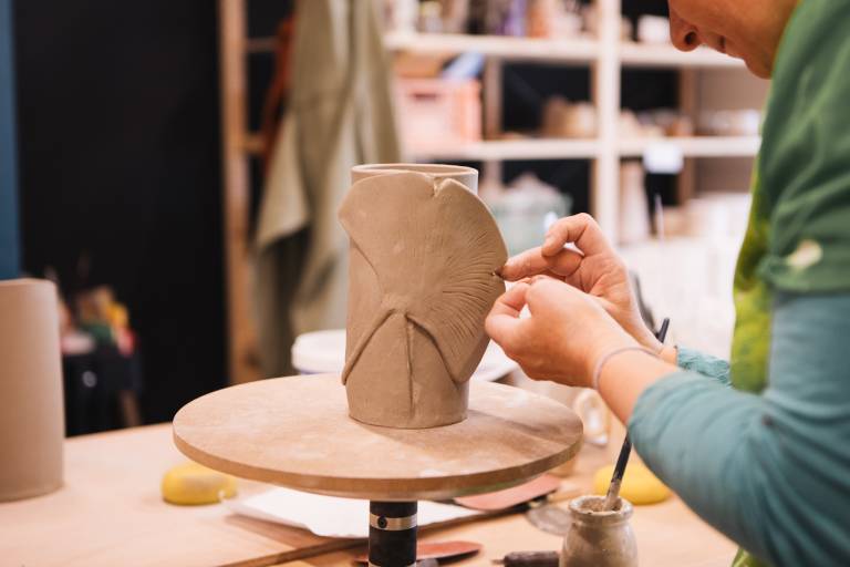 Cours de poterie : modelage image1