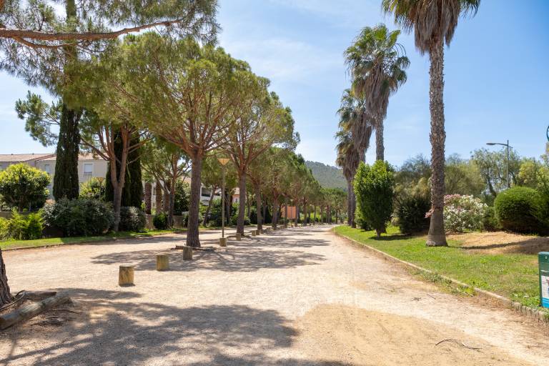 La Rambla petanque court image2