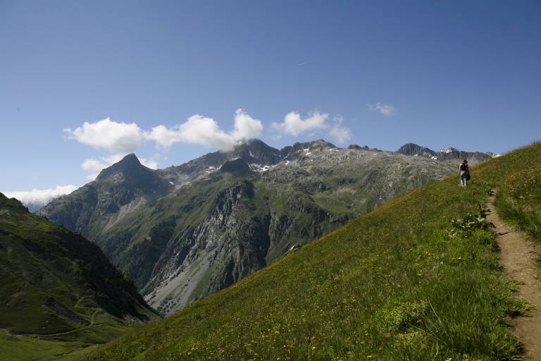 Hiking image1