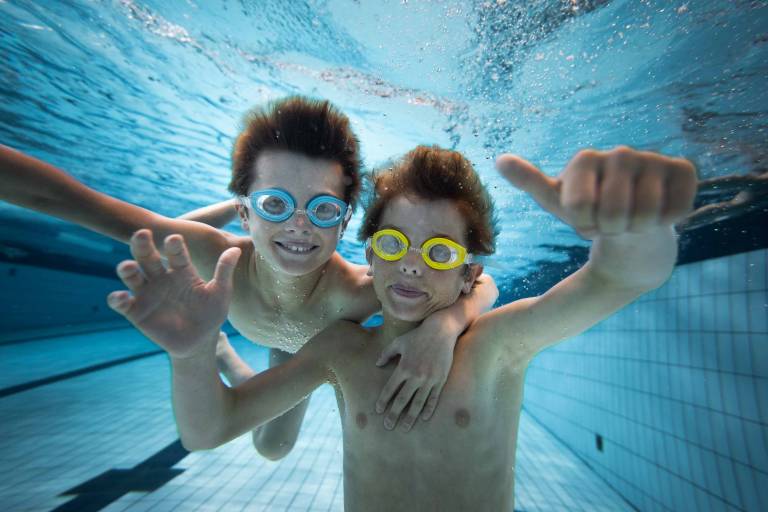 Water games in the pool image1