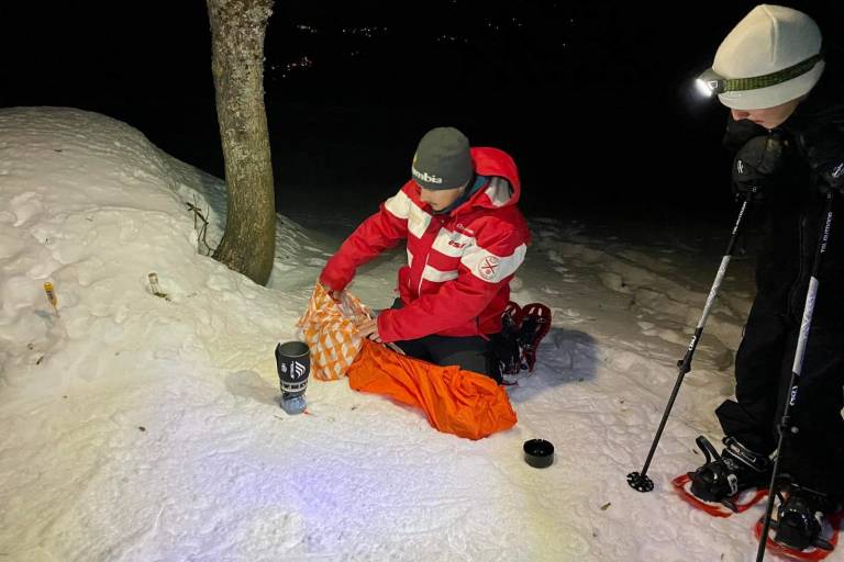 Raquette : "Le Loup, les Animaux et la Nocturne" avec l'ESF image1