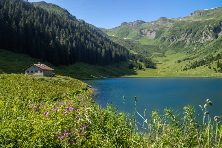 Fishing at Lac de Gers image2