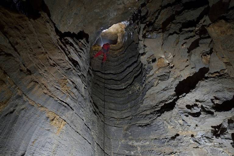 Caving in Haute-Savoie: The adventure begins beneath your feet! image1