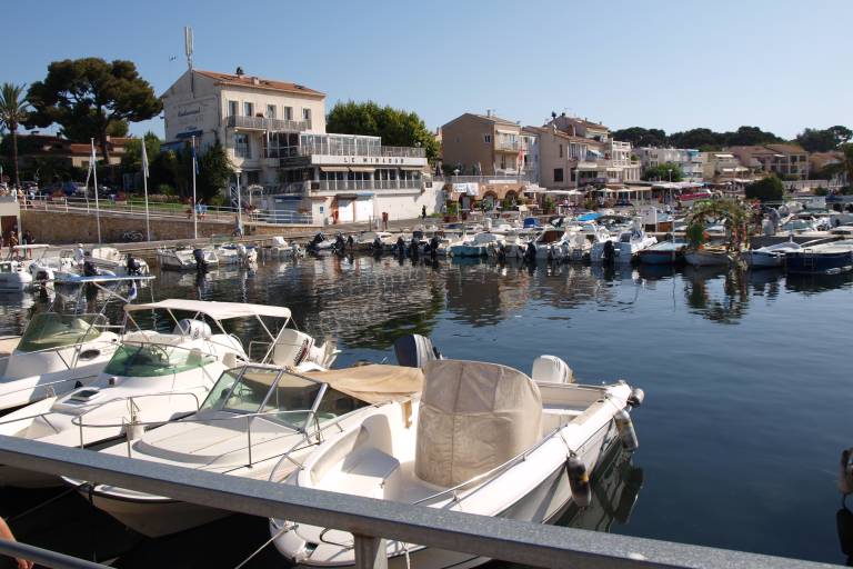Old Port of Les Lecques image1