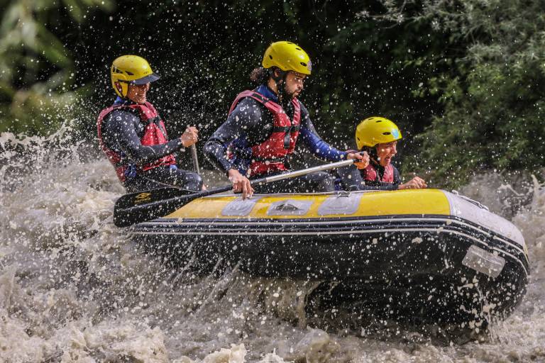 Mini-Raft Aventure à Passy avec Session Raft image1