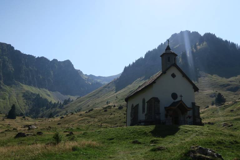 Randonnée pédestre : Au pied du Roc d'Enfer image2