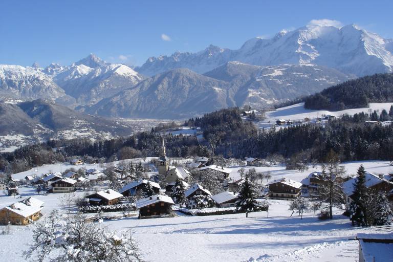 Boucle de la Plagne - winter hiking trail image1