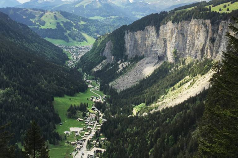 Walk to the Mine de la Lappiaz, Lil'Stash and Séraussaix Farm image2