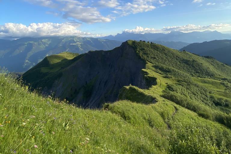 Walking itinerary: the pointe d'Angolon image1