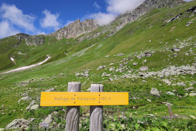 Plaisance refuge and Plan Séry pass image2