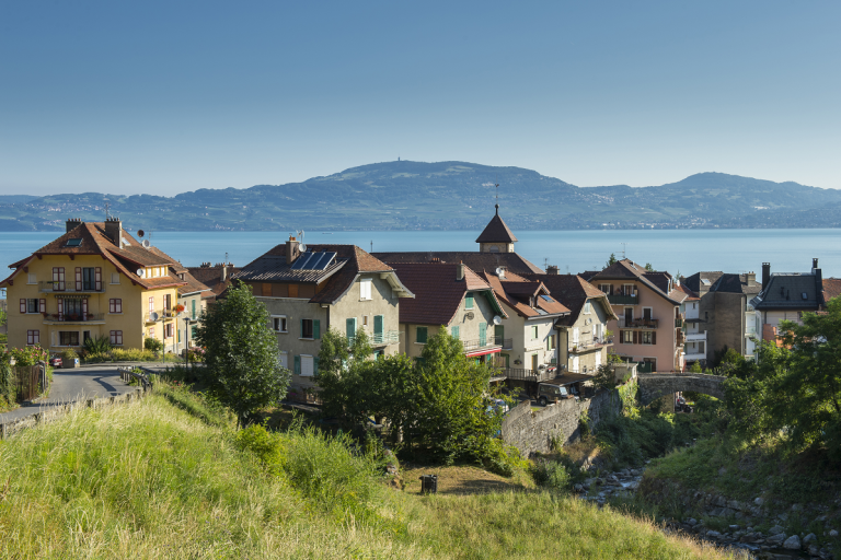 From Saint-Gingolph to Novel, hiking between lake and moutain image2