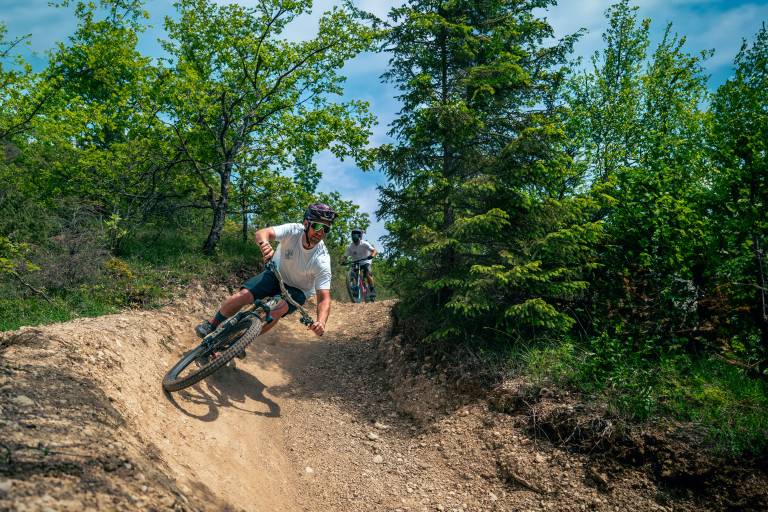 Downhill MTB track - red - La Tralala - Espace Ain Forestière image1