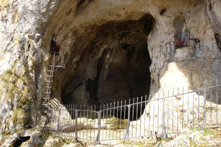 Itinéraire pédestre : La grotte du Jourdy image1