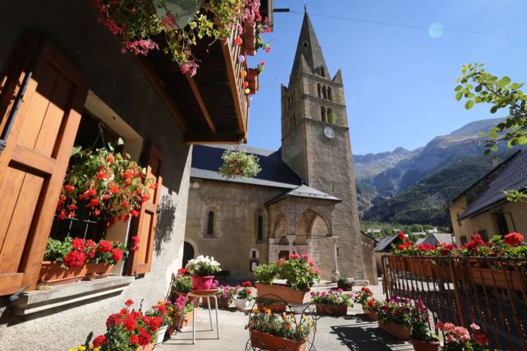 L’Onde and Le Villard image1
