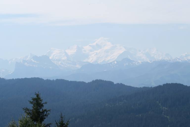 Le Mont Caly depuis le Col de l'Encrenaz image1
