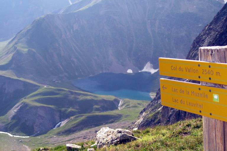 Hiking - Col du Vallon du lac de la Muzelle to lac Lauvitel image1