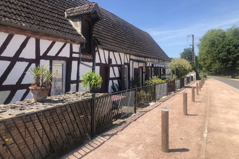 Balade des châteaux du Val de Loire Bourbonnais image1