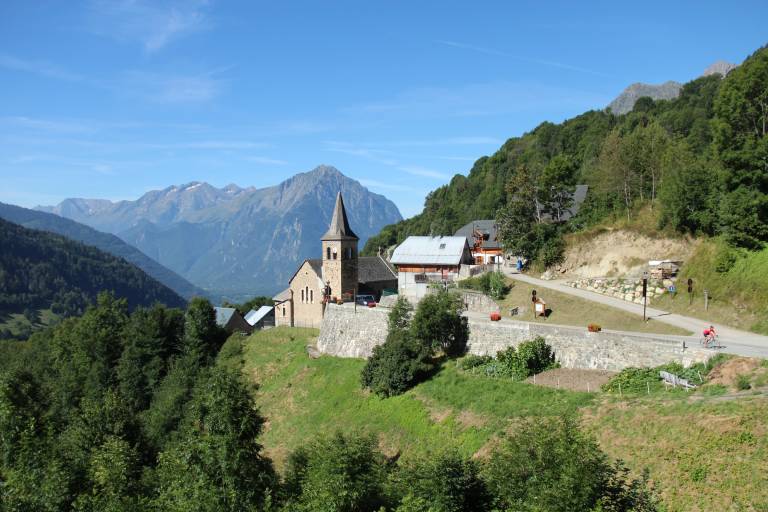 Summer hike : Hamlet of Vaujany image1