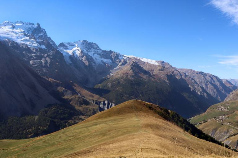 L'Aiguillon depuis les Hières image1