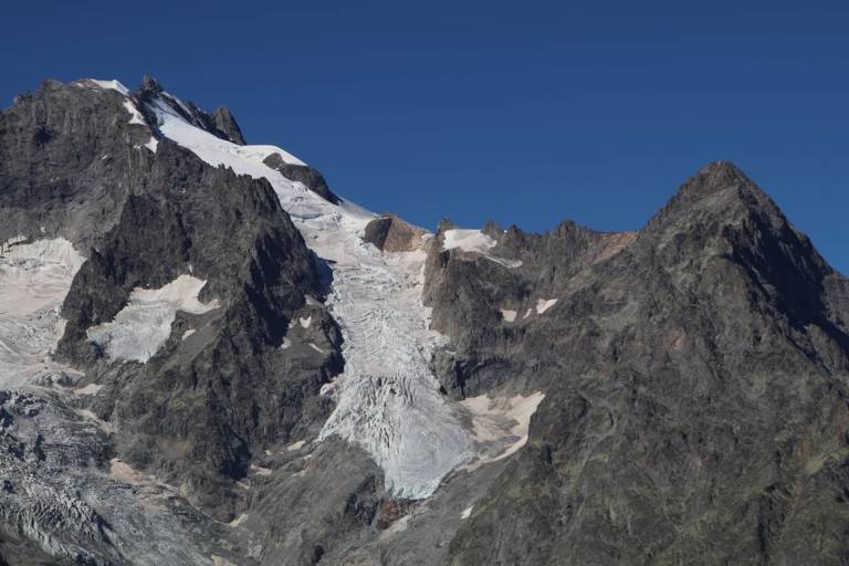 Laurichard Mountain Pass image1