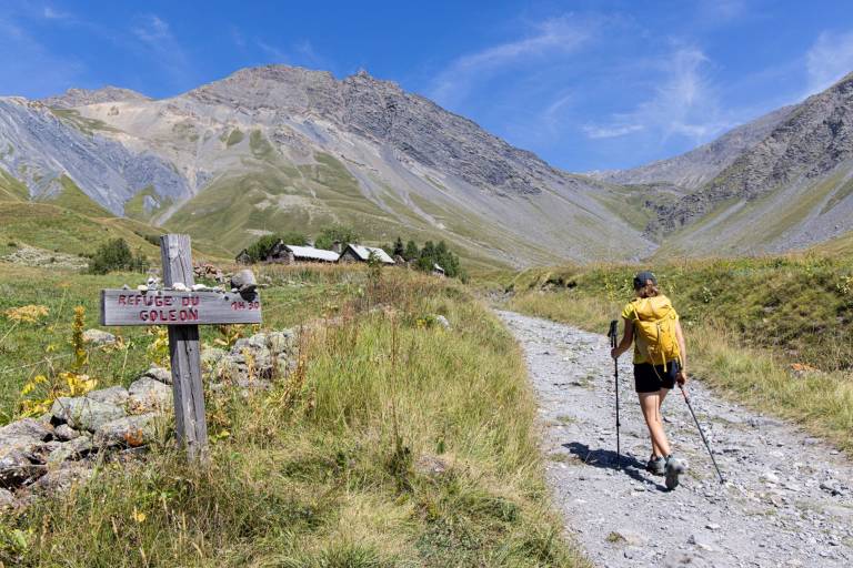 Le lac du Goléon depuis les Terrasses image1