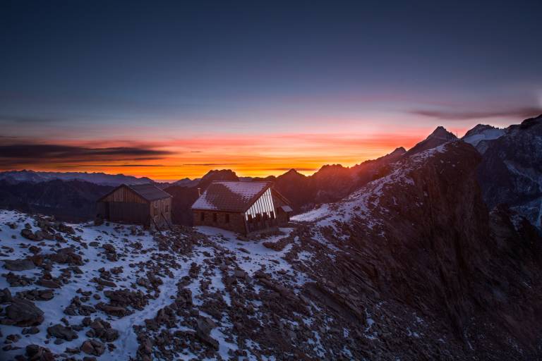 Le refuge Adèle Planchard depuis Arsine (Villar d'Arène) image1