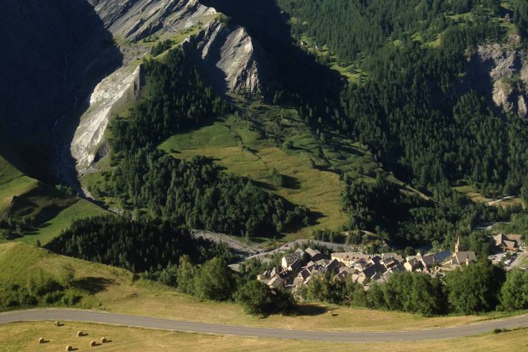 From La Grave to Lac du Verney via the Oisans balconies by road bike image1