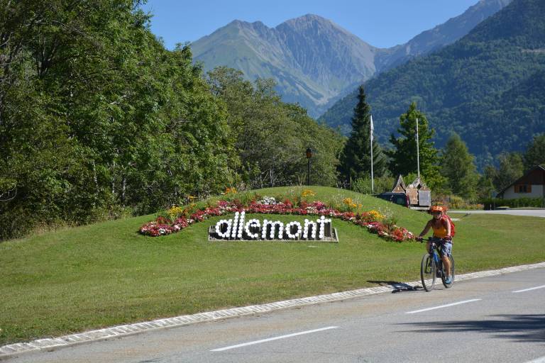 Le tour du lac du Verney en vélo électrique depuis Bourg-d'Oisans image1