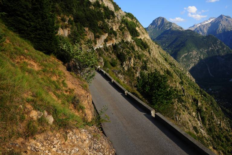 La route d'Auris en vélo électrique image1