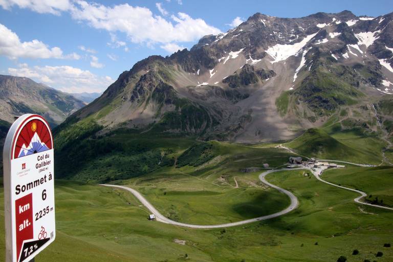 Le Col du Galibier en vélo électrique image1