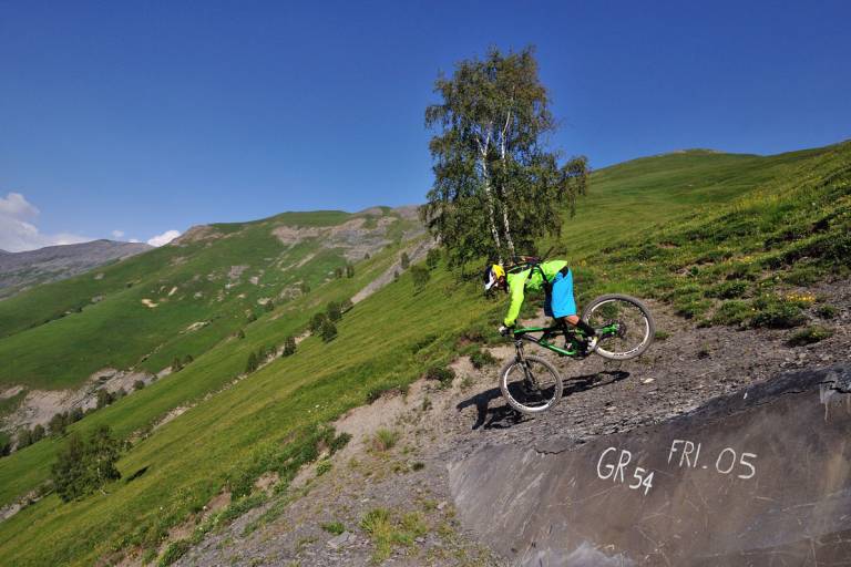 The Besse loop image1