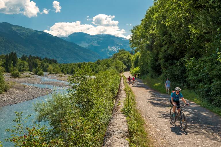 Cycling and mountain biking itinerary: "Au fil du Giffre" green route image1