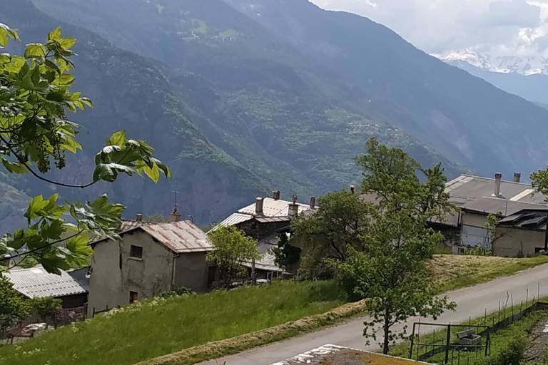 Sentiers les Couleurs du Temps : Boucle du Thyl à la Traversaz image1