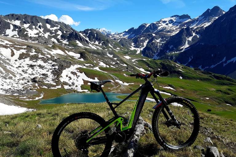 7 - Les 3 lacs - Itinéraire de VTT / VTTAE image1