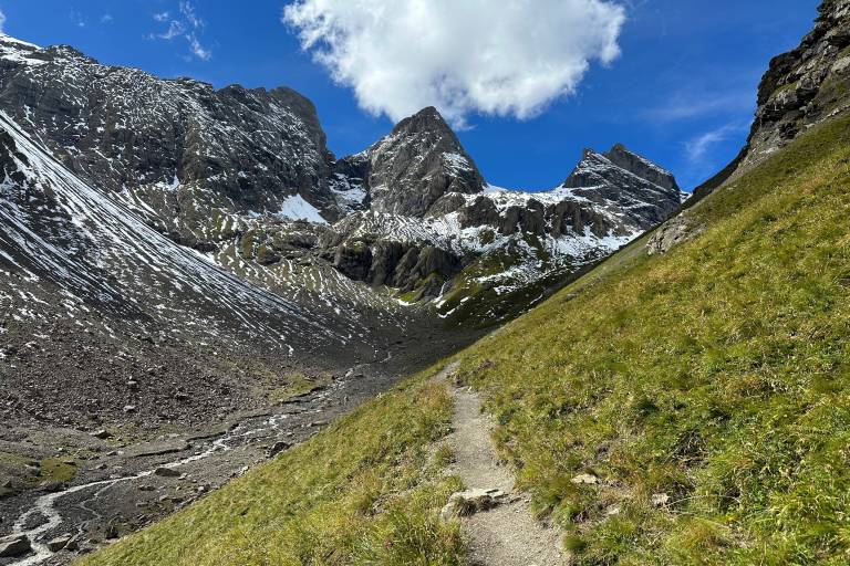 Boucle des Chalets du Vallon : Les Verneys - Col de l'Épaisseur - Hiking 2 or 3 days - Hiking trails image1