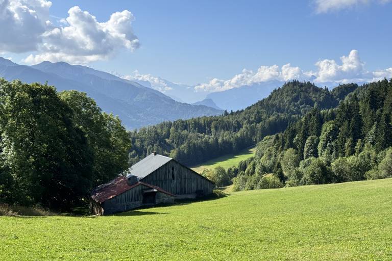 Sentier de randonnée - Le Tour de la Mâche image2