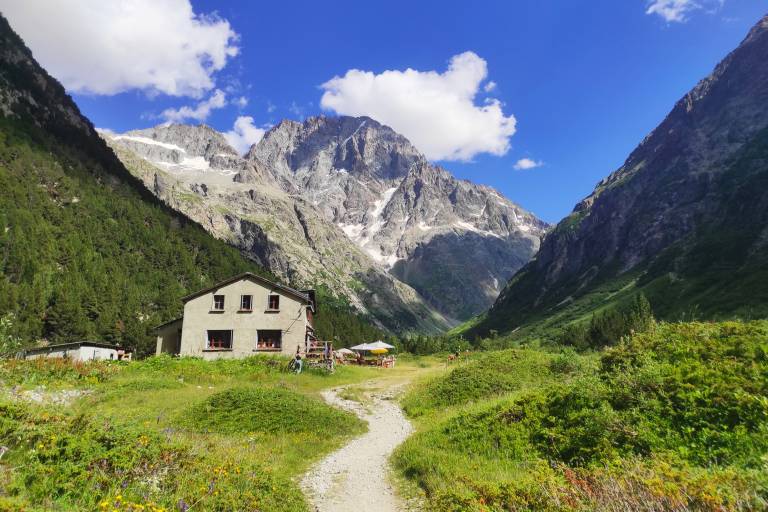 Refuge du Carrelet-randonnée depuis La Bérarde image2