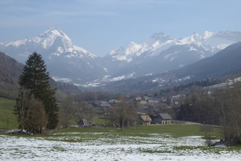 Les hameaux de Sainte Reine en boucle image1