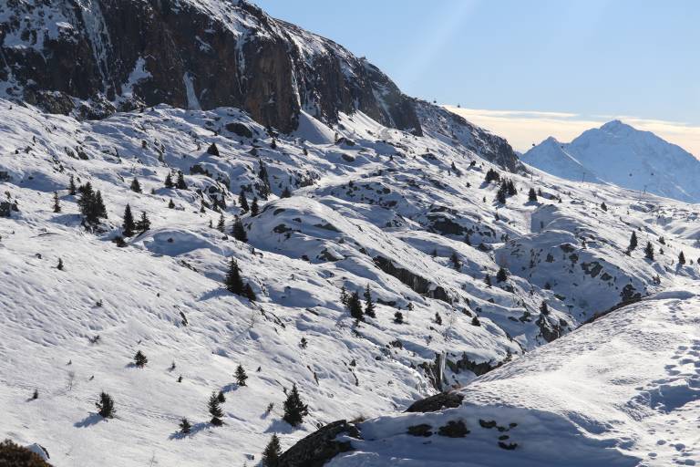The lake walk - Snowshoeing on the Espace Alpe d'Huez from Villard-Reculas image2