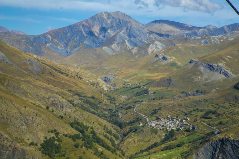 The Ayes Trail from Le Chazelet image2