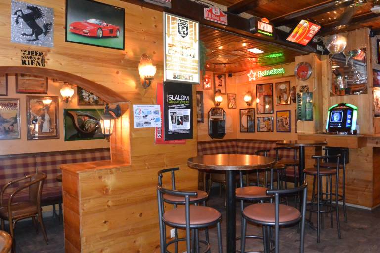 Le Centre Bar Pub image2