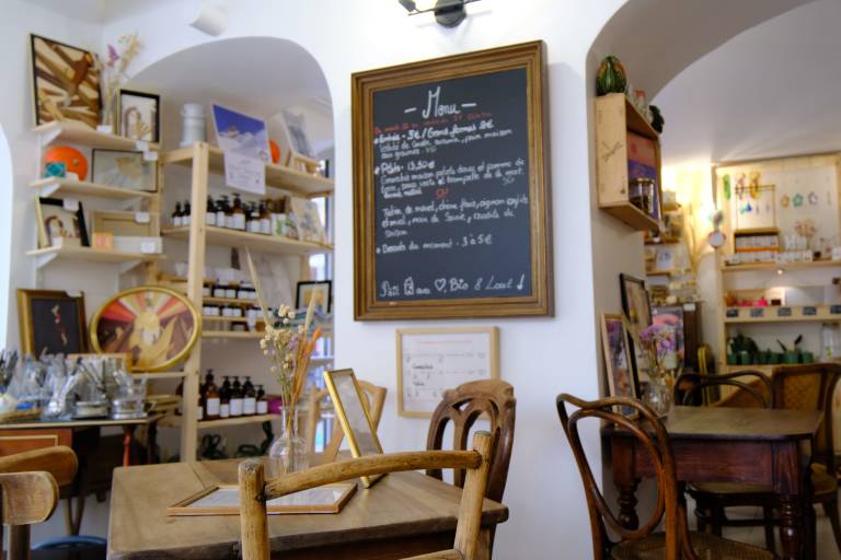 L'atelier Maga: Café, restaurant & marquetry workshop image1