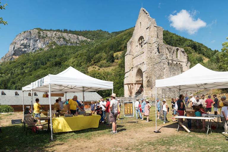 Honey and bee festival image2