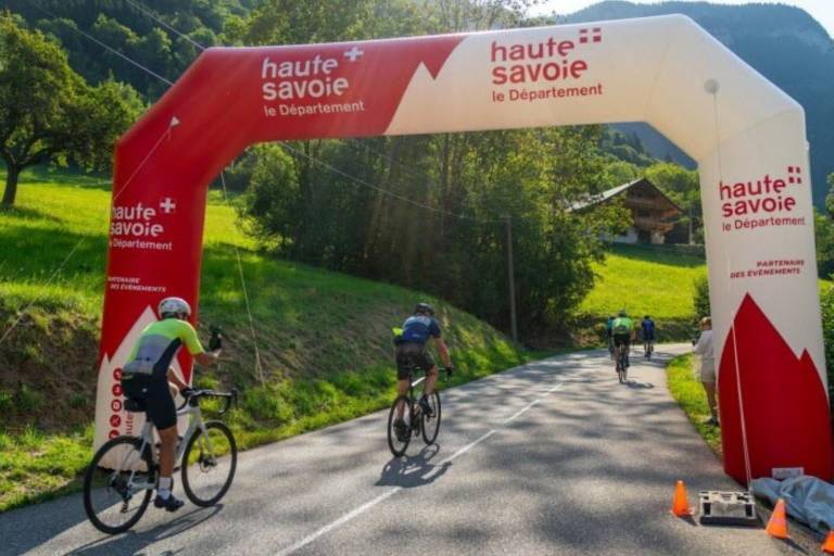 "Haute-Savoie au Sommet"- Col de Cou image1