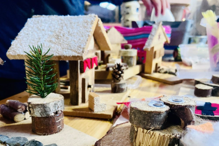 Wooden chalet workshop image2